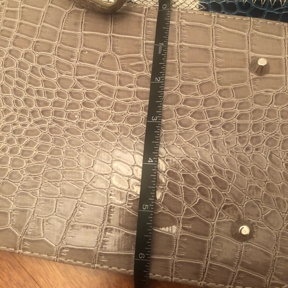 *Imitation* Dolce & Gabbana Large Tote Bag - Picture 10 of 12